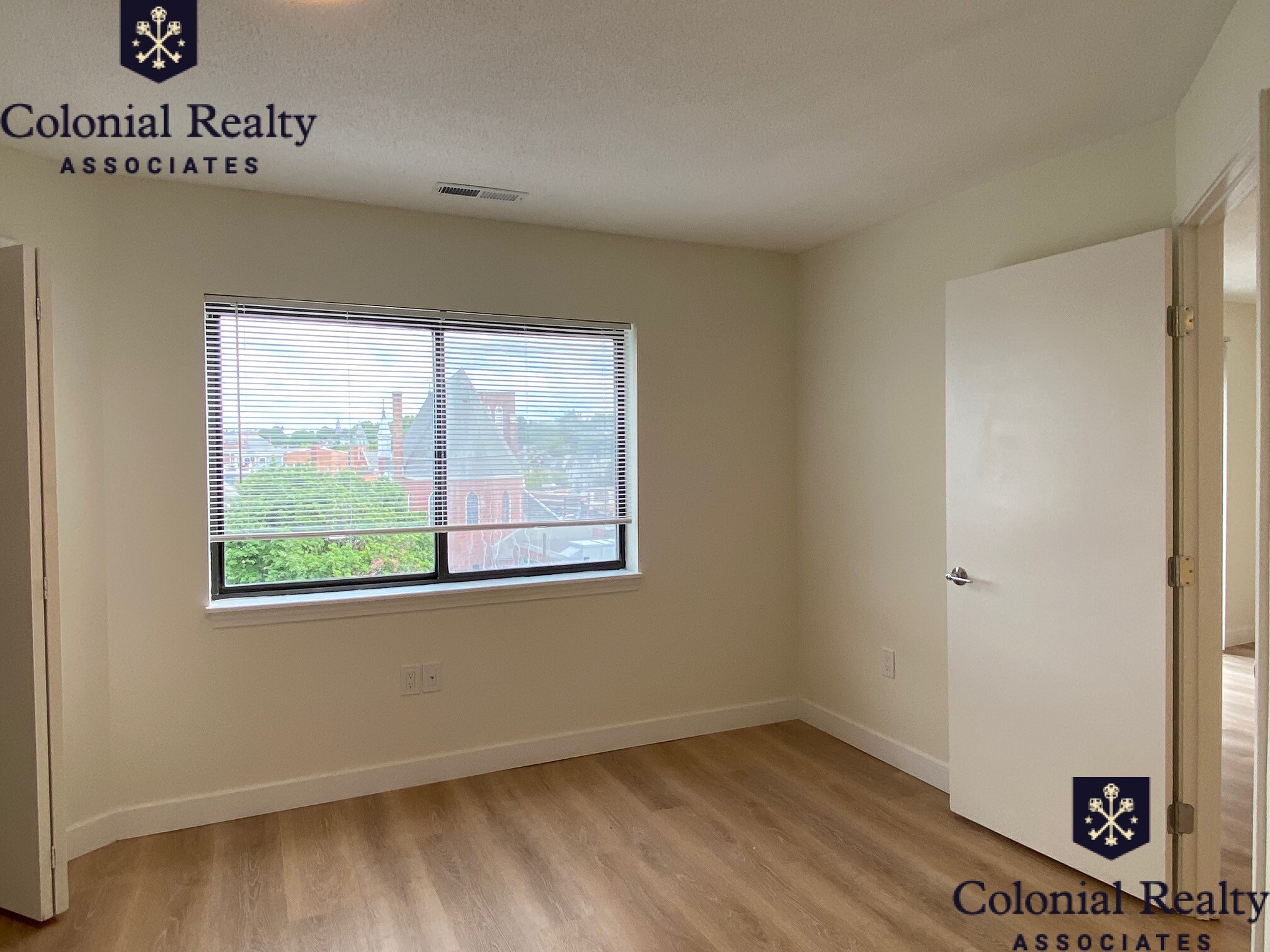 25 Webster Ave, East Somerville