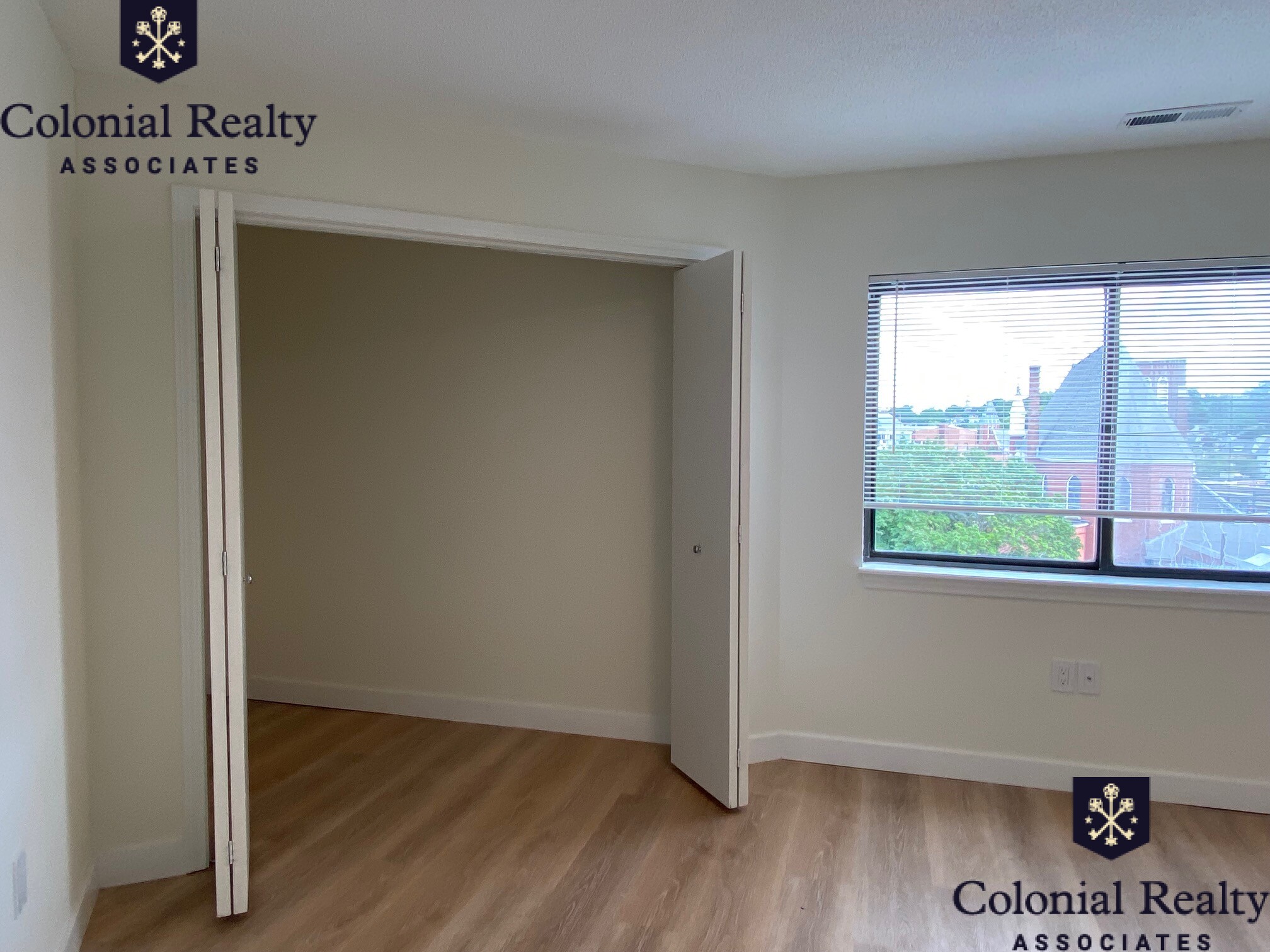 25 Webster Ave, East Somerville