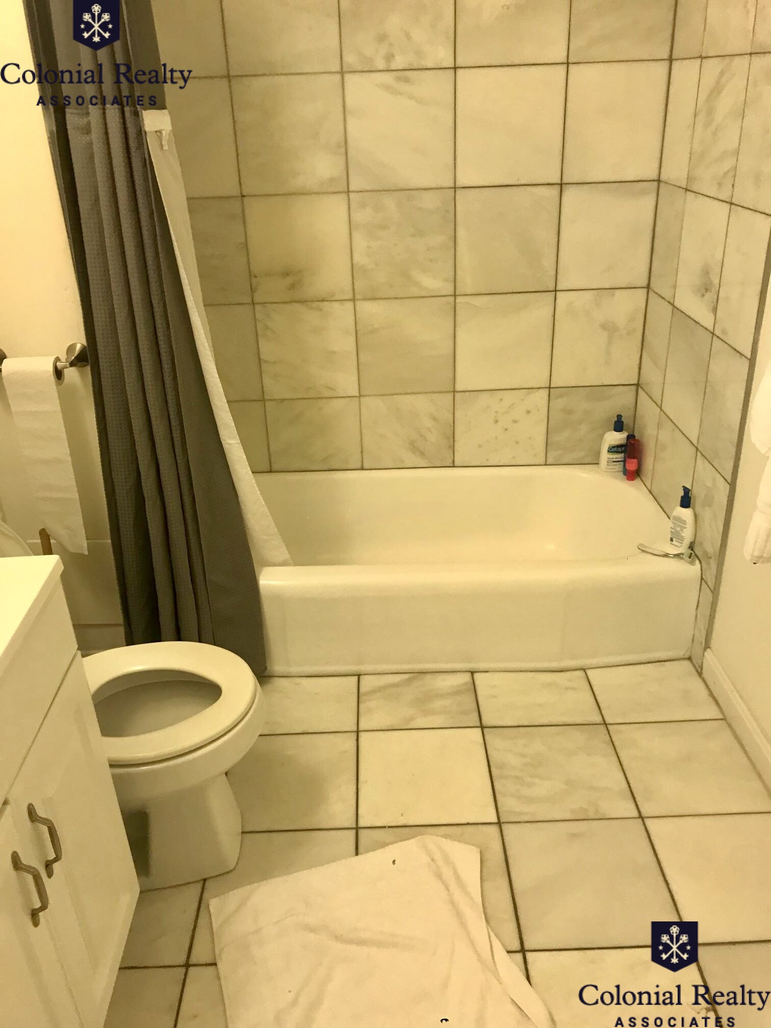 92 Charles St, Beacon Hill