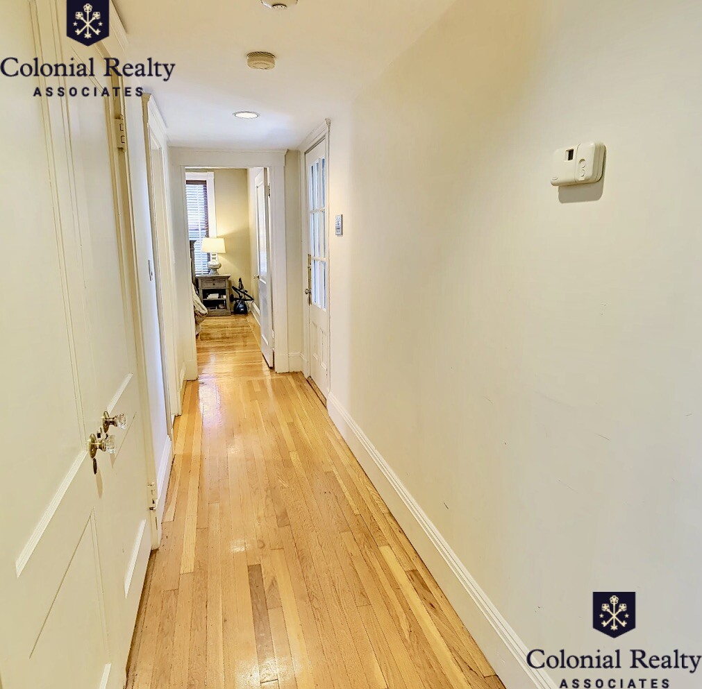 12 Dean Rd, Washington Square