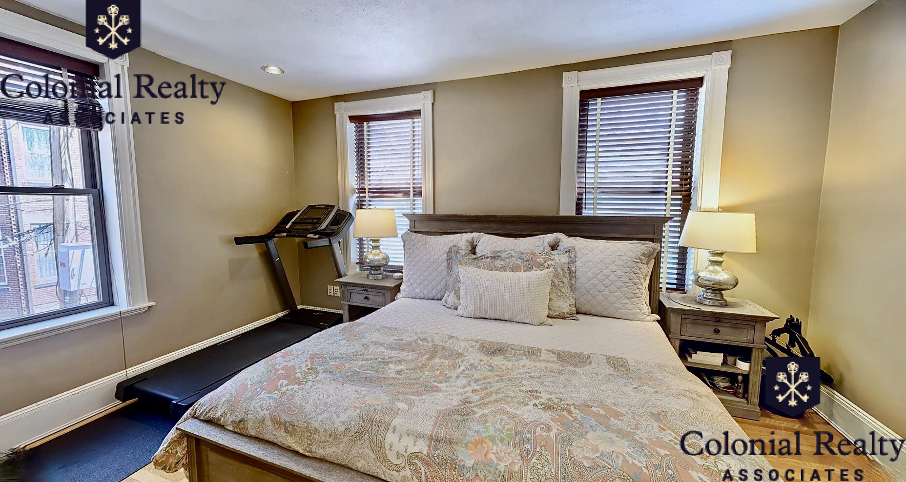 12 Dean Rd, Washington Square