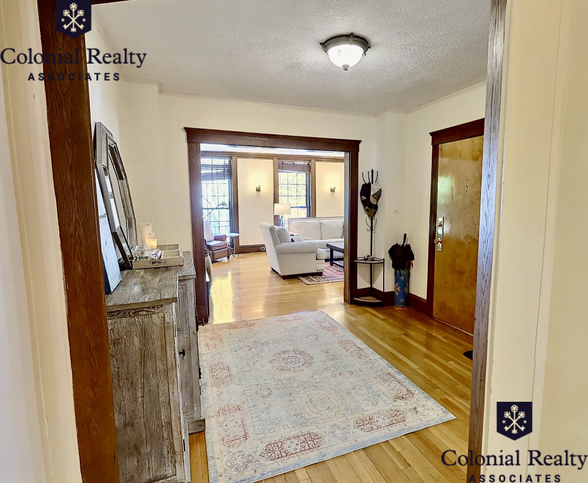 12 Dean Rd, Washington Square