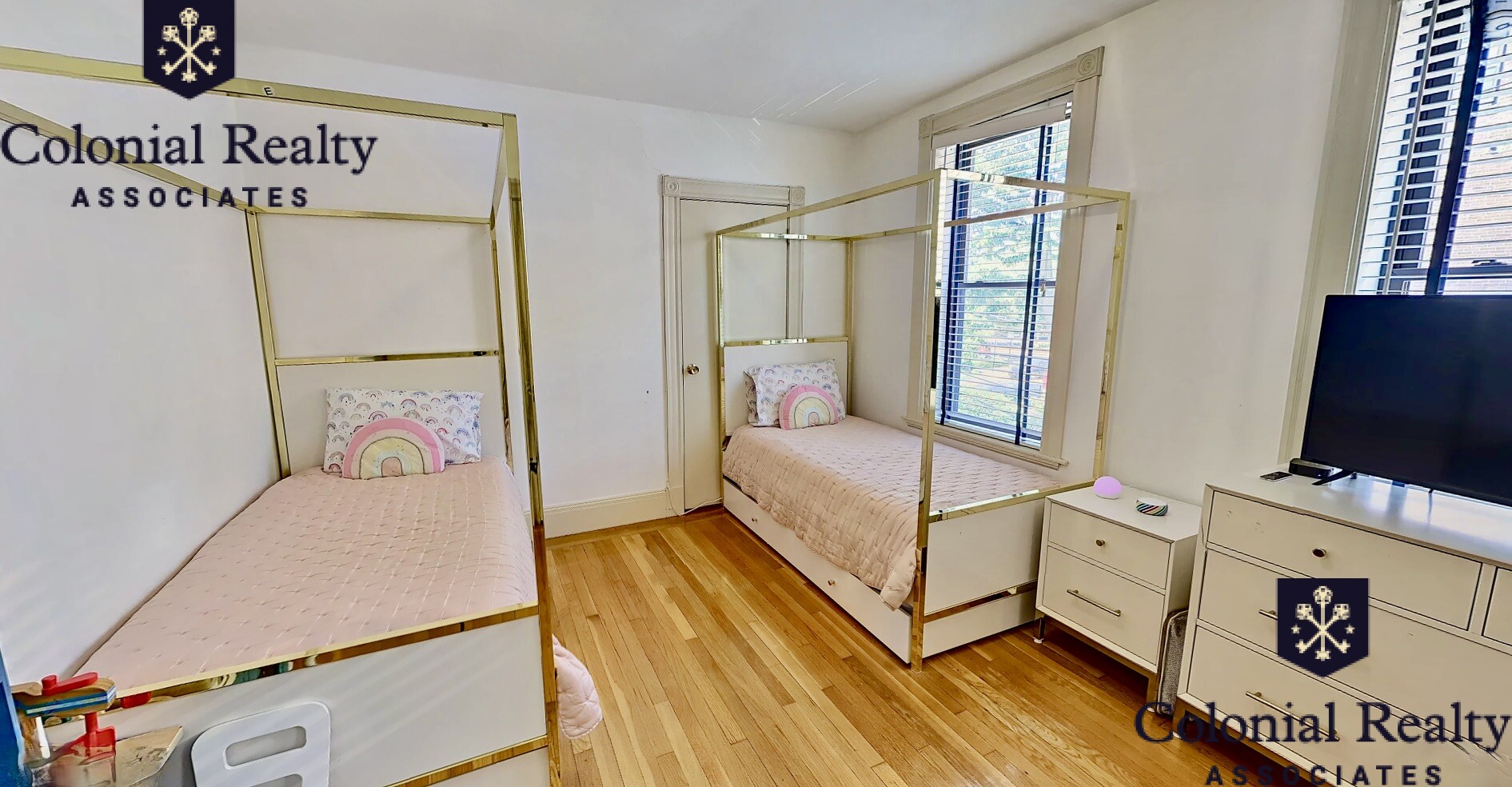 12 Dean Rd, Washington Square