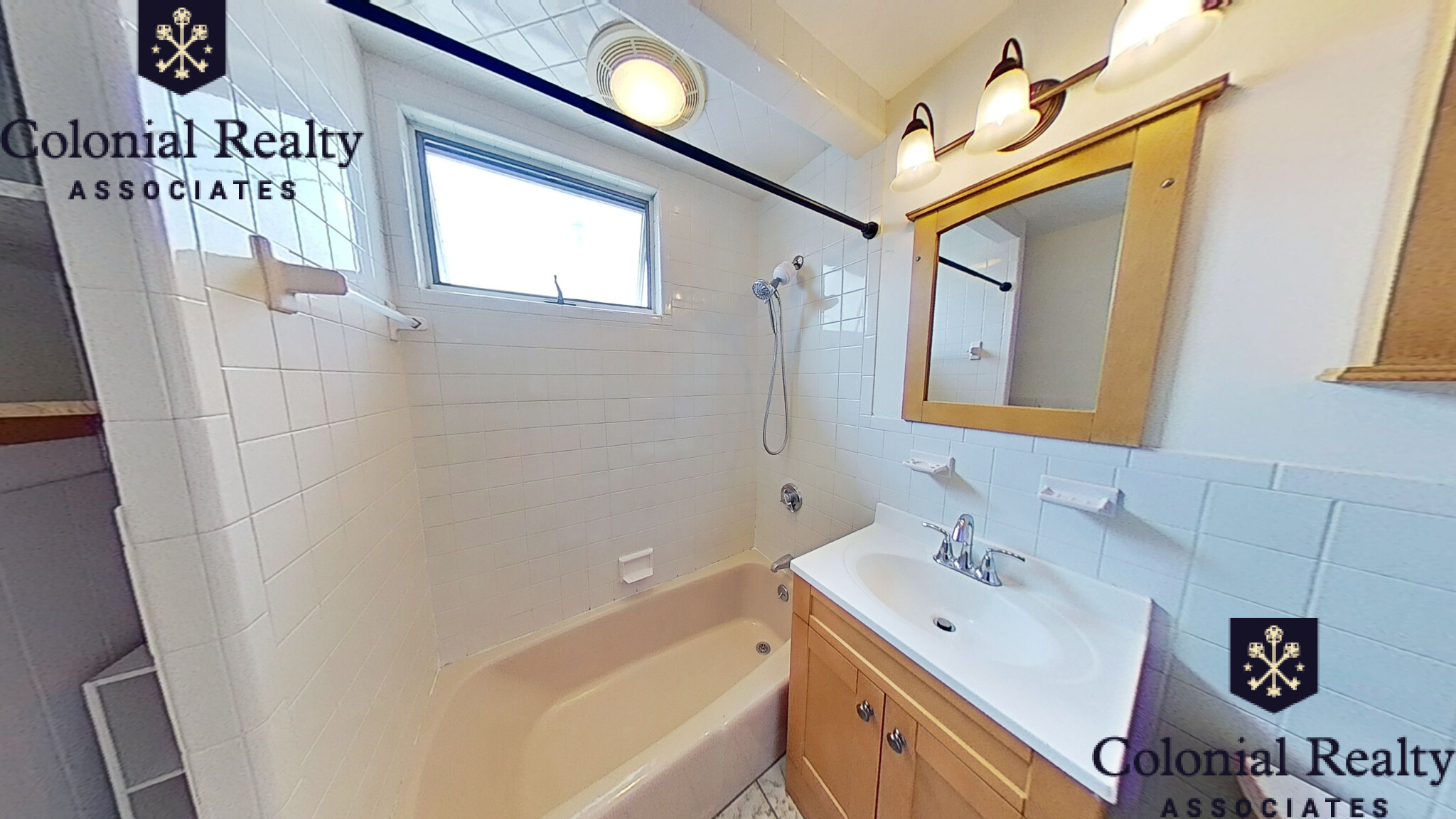 432 Watertown St, Nonantum