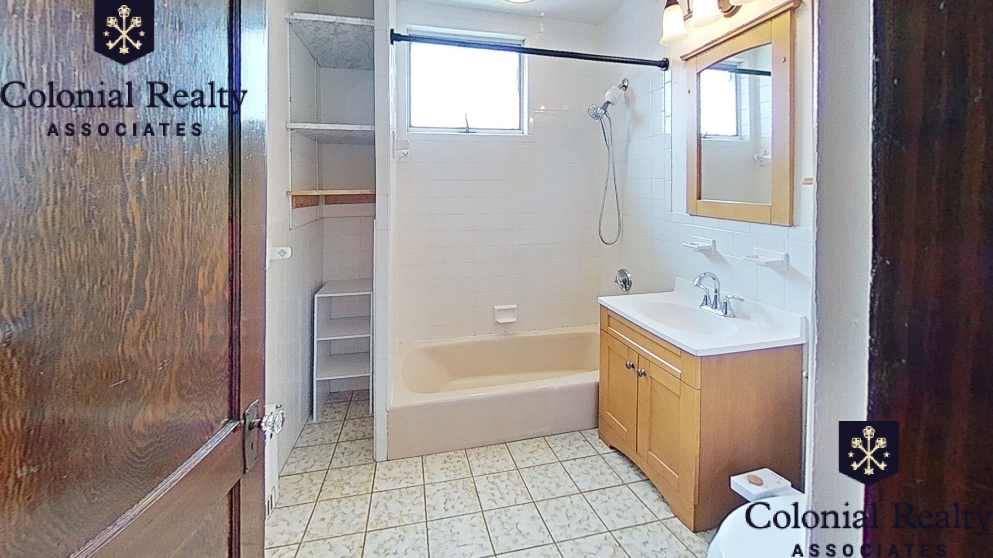 432 Watertown St, Nonantum