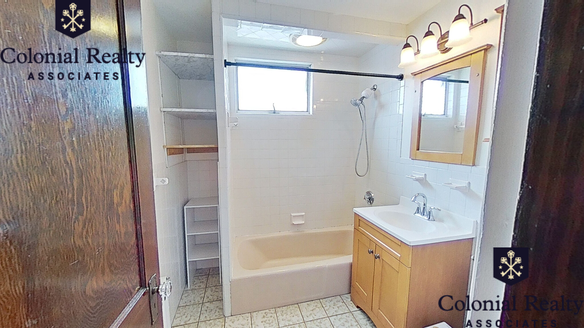 432 Watertown St, Nonantum