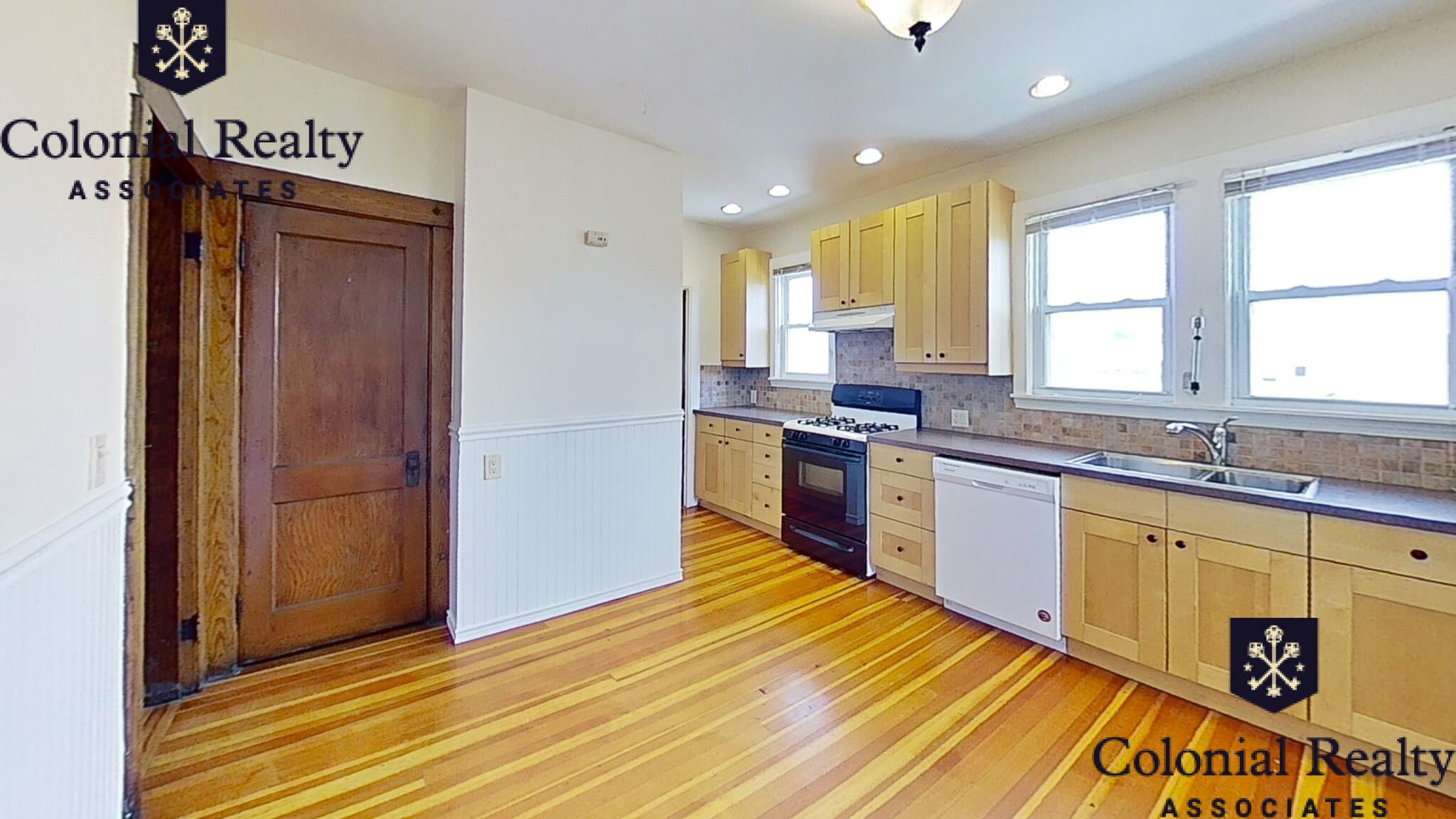 432 Watertown St, Nonantum