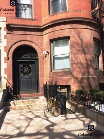468 Beacon St, Back Bay