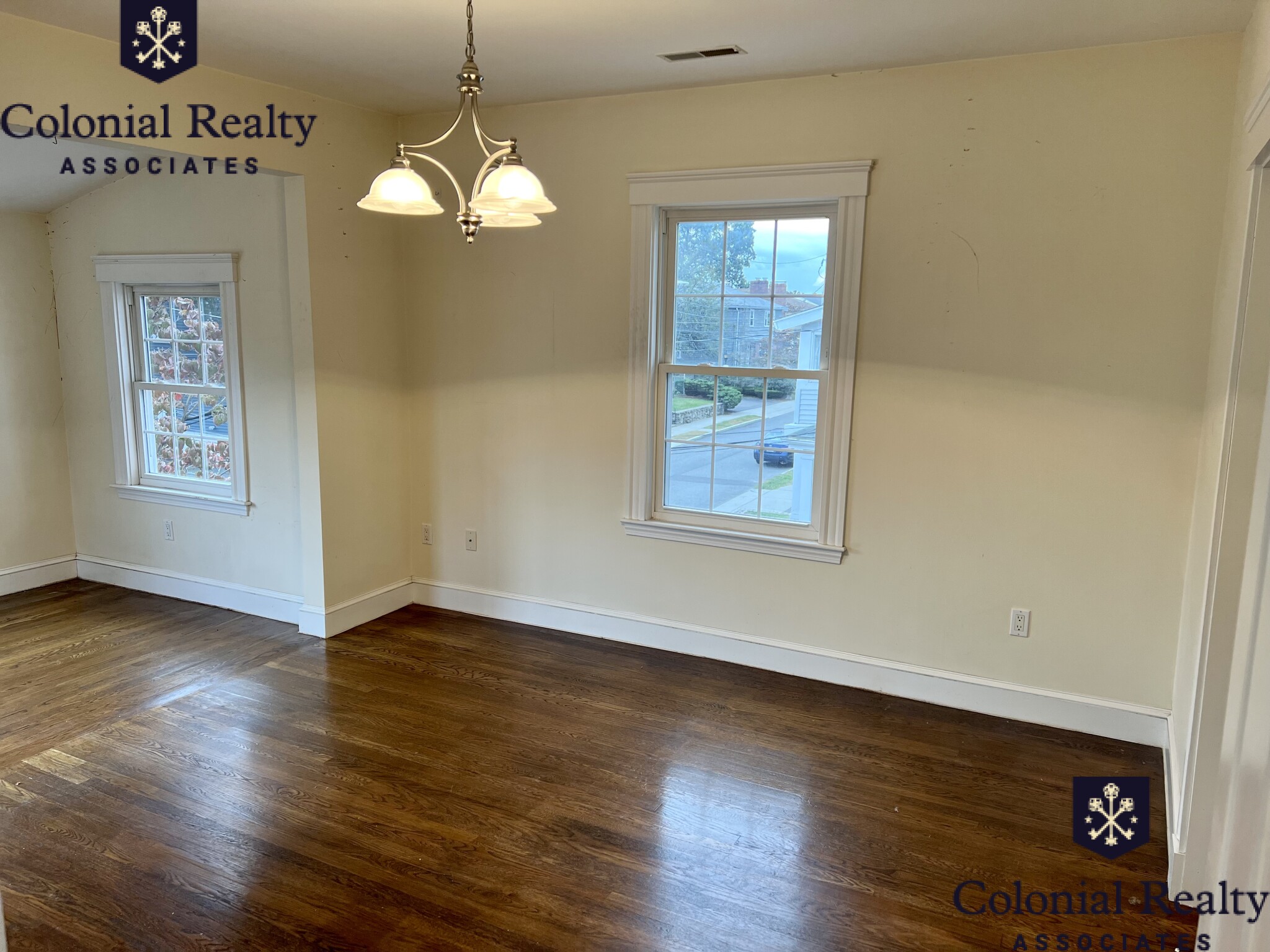 9 Woodleigh Rd, East Watertown