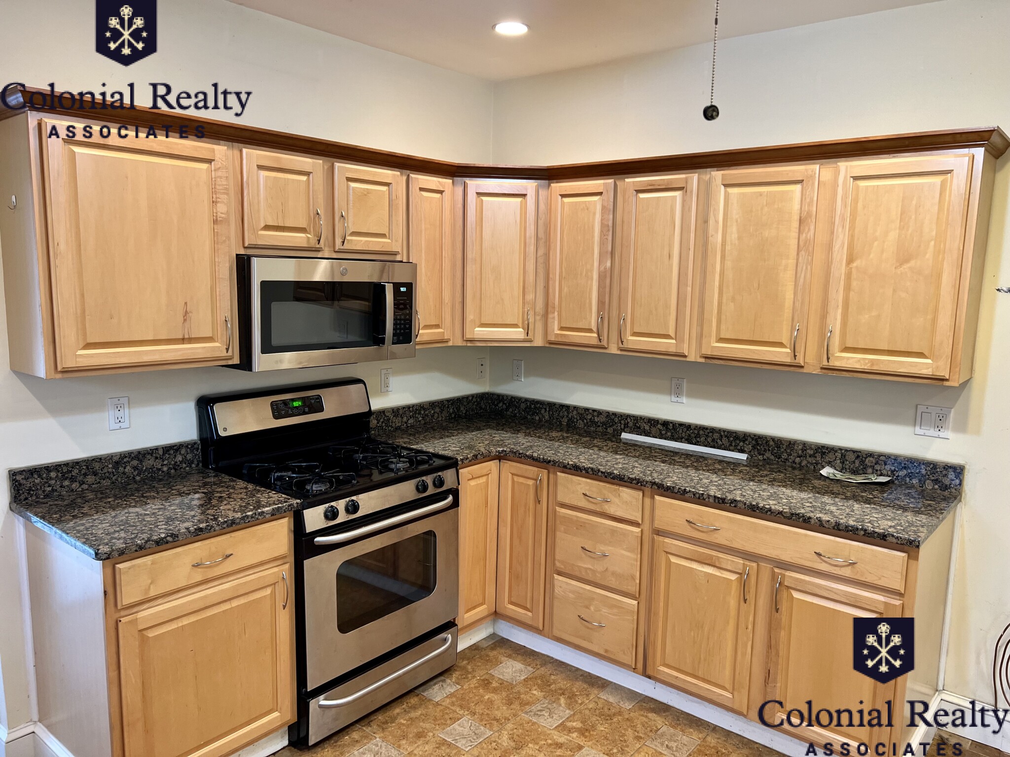 9 Woodleigh Rd, East Watertown