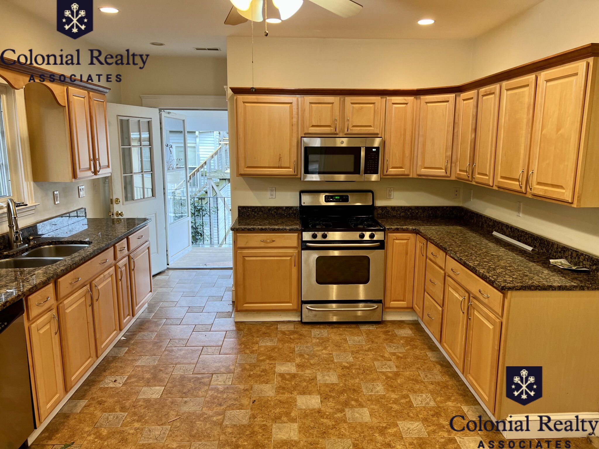 9 Woodleigh Rd, East Watertown