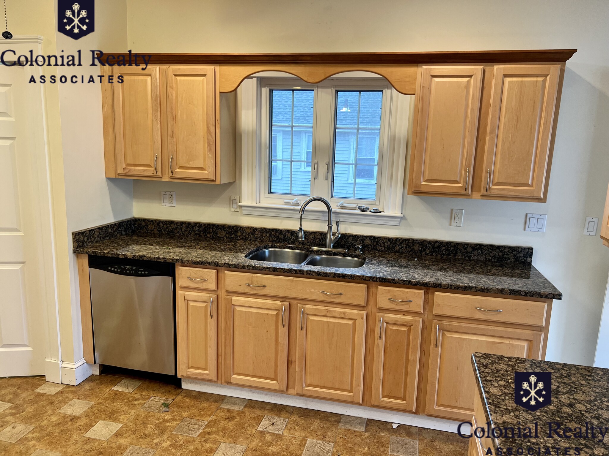 9 Woodleigh Rd, East Watertown