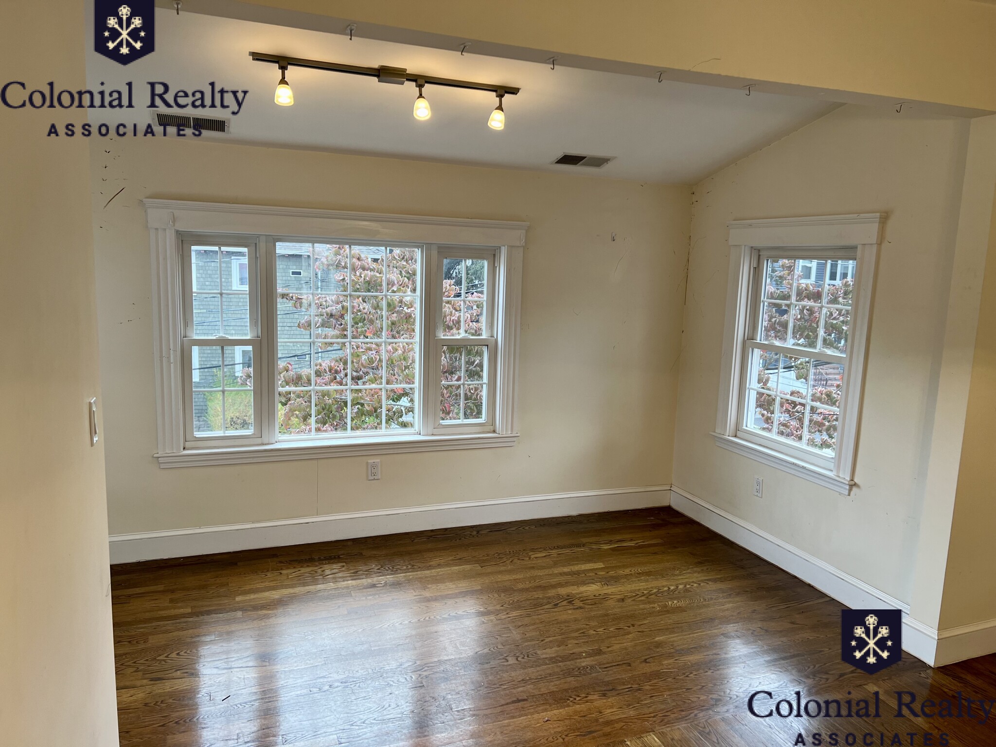 9 Woodleigh Rd, East Watertown