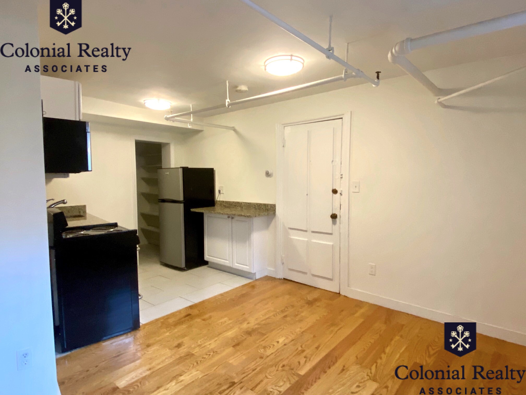 92 Charles St, Beacon Hill