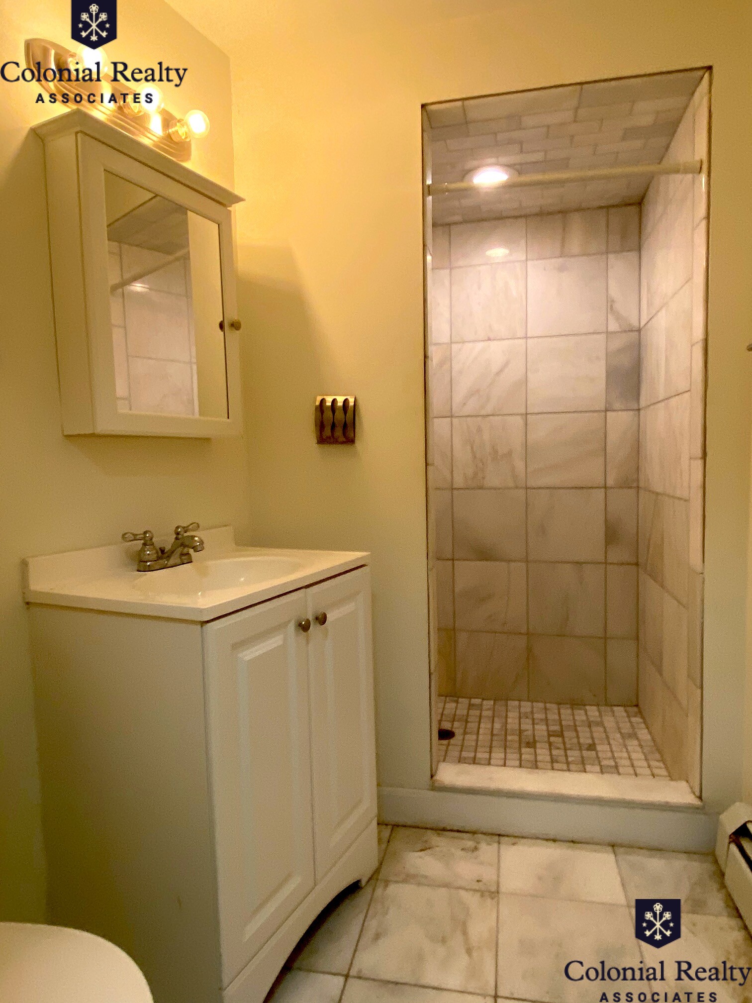 92 Charles St, Beacon Hill