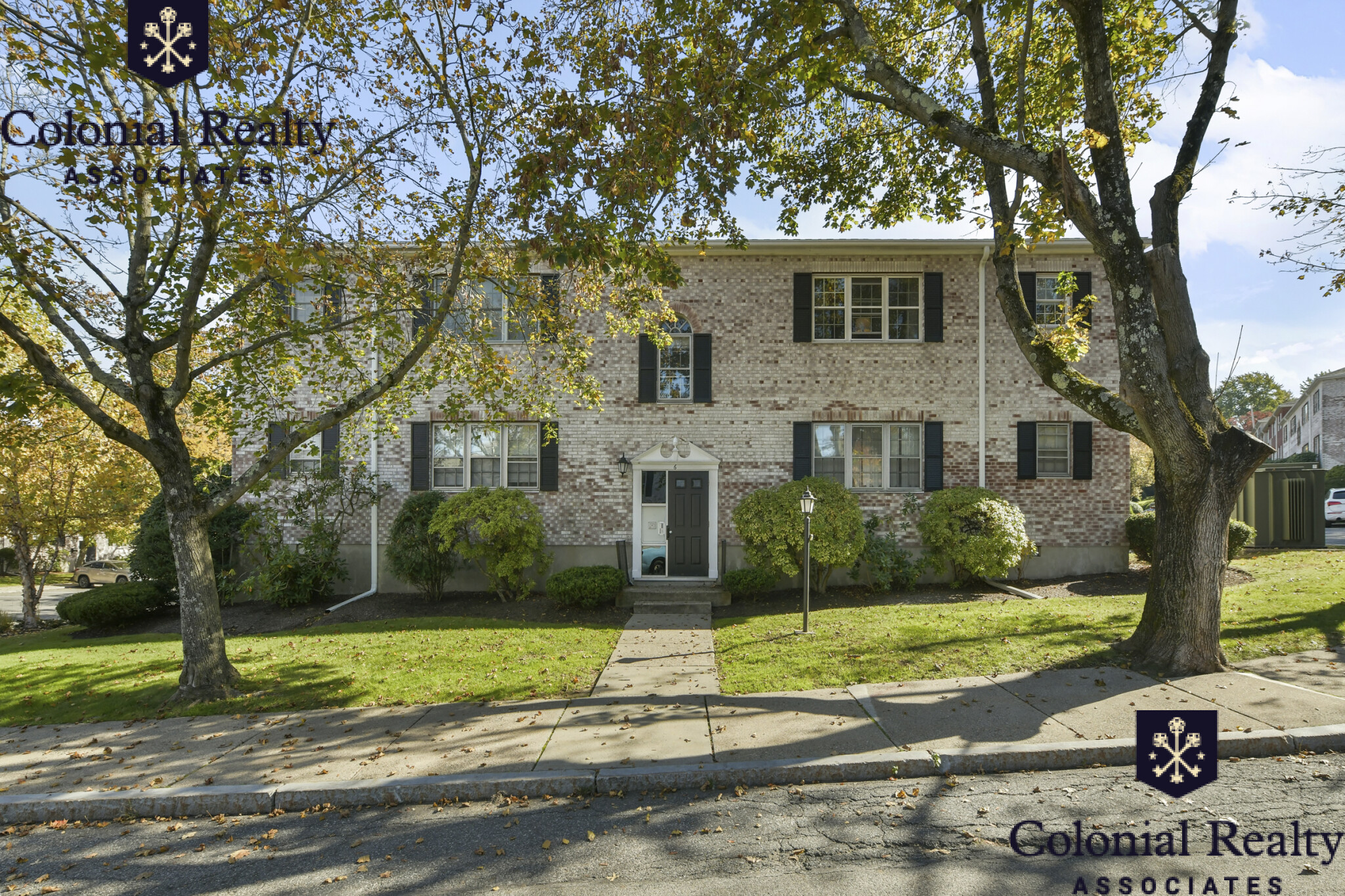 6 Lake Shore Ter, Brighton