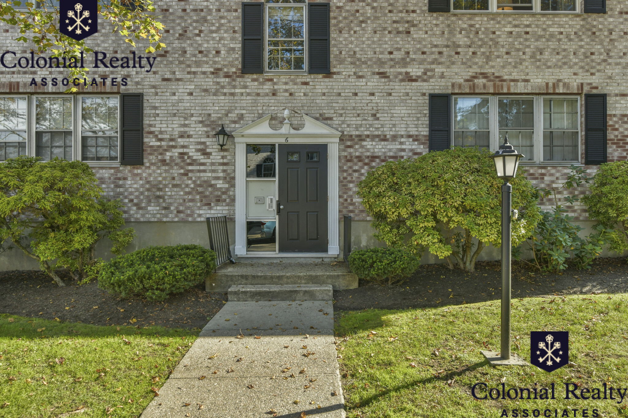 6 Lake Shore Ter, Brighton