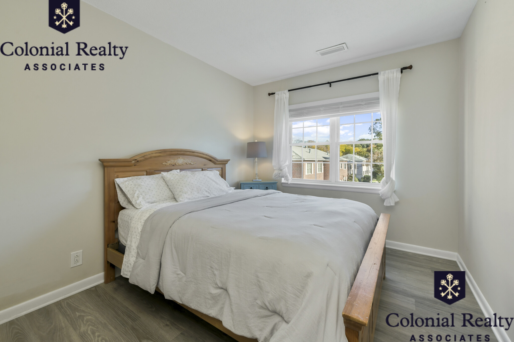 6 Lake Shore Ter, Brighton