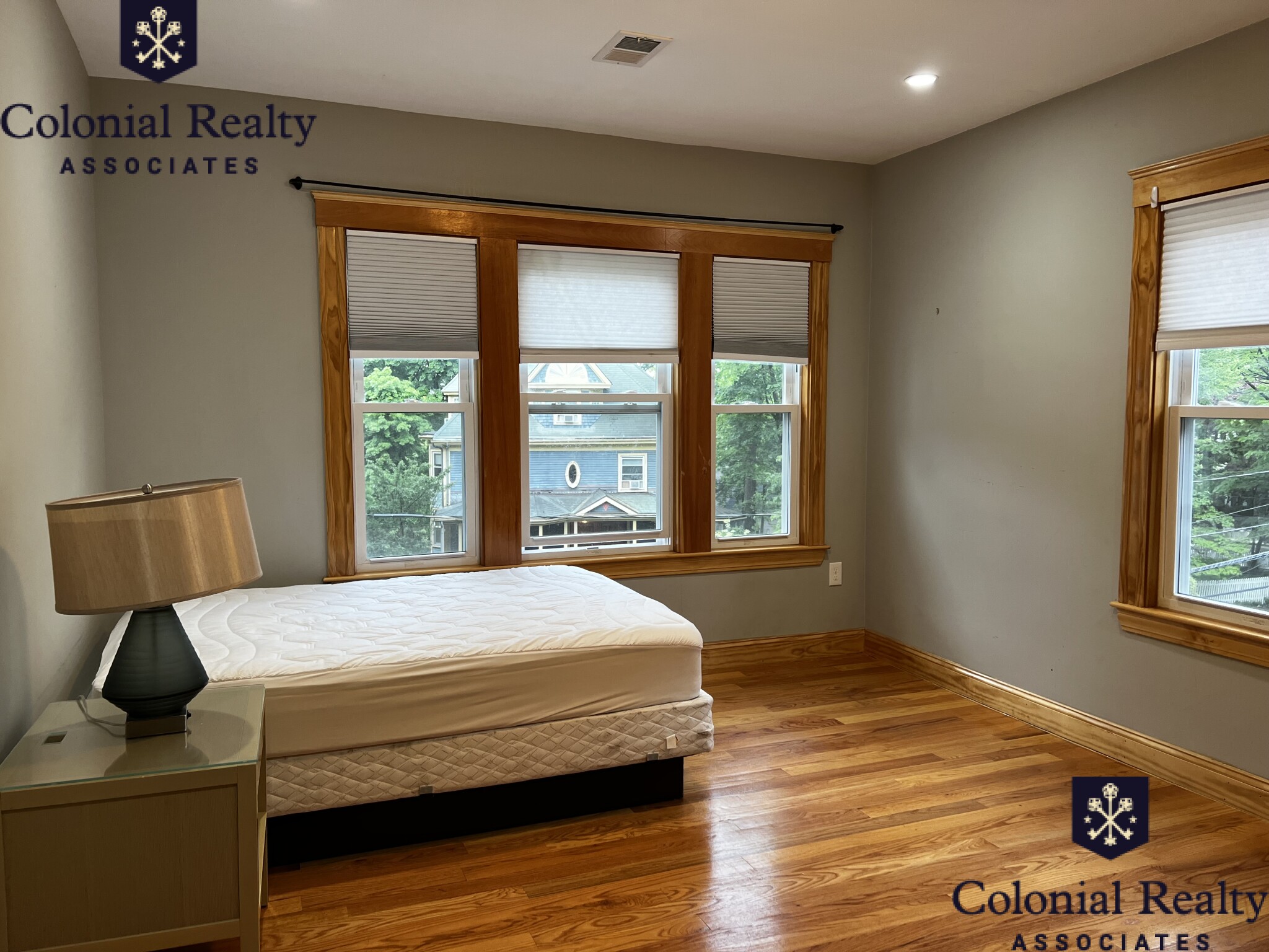 152 Winchester St, Coolidge Corner