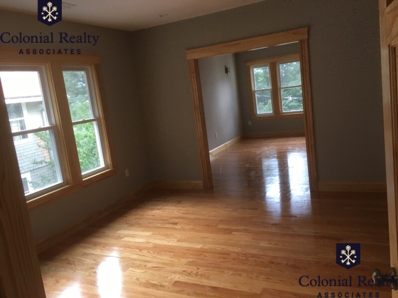 152 Winchester St, Coolidge Corner