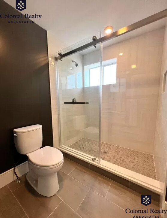 9 University Rd, Washington Square