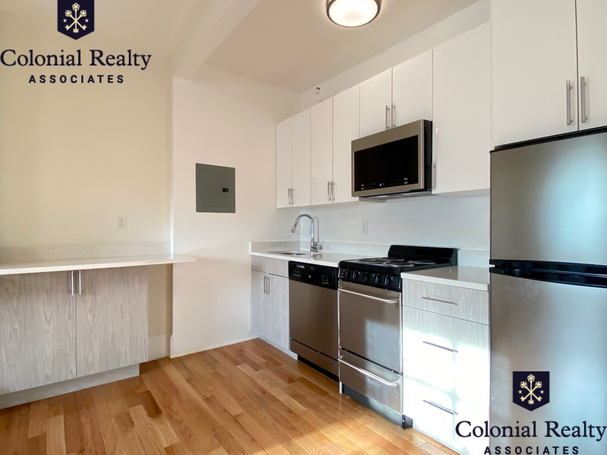 92 Charles St, Beacon Hill