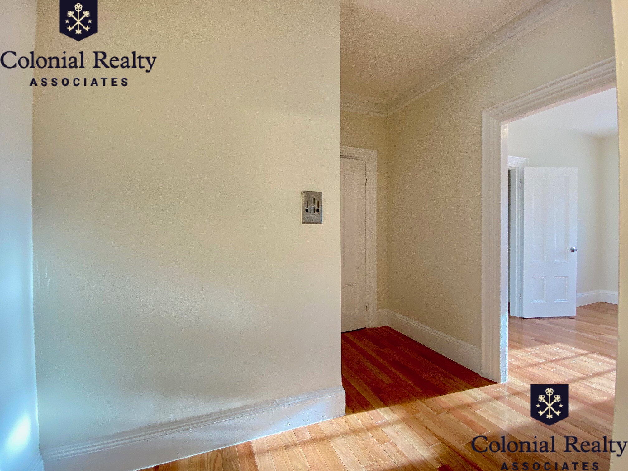 92 Charles St, Beacon Hill