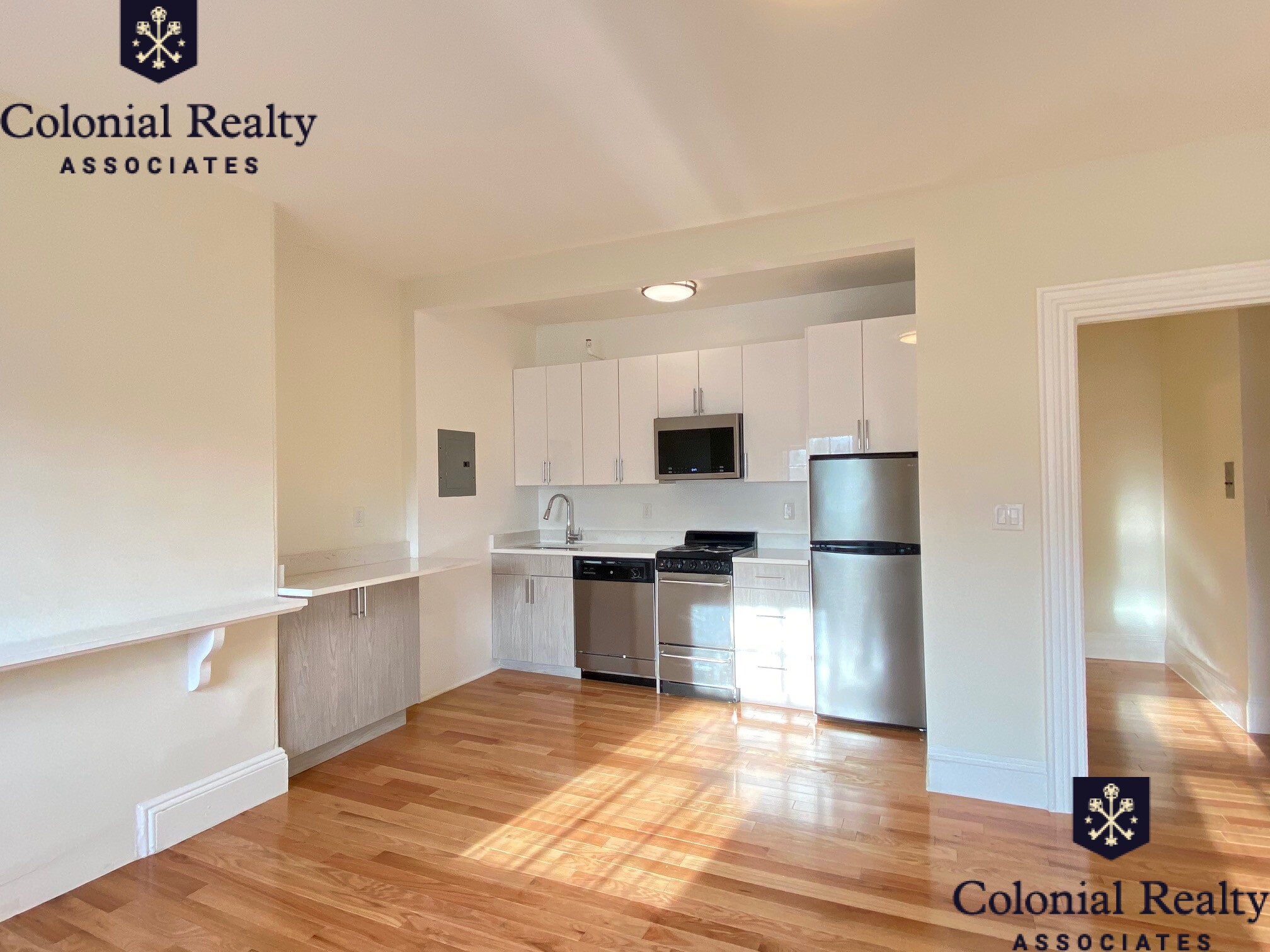 92 Charles St, Beacon Hill