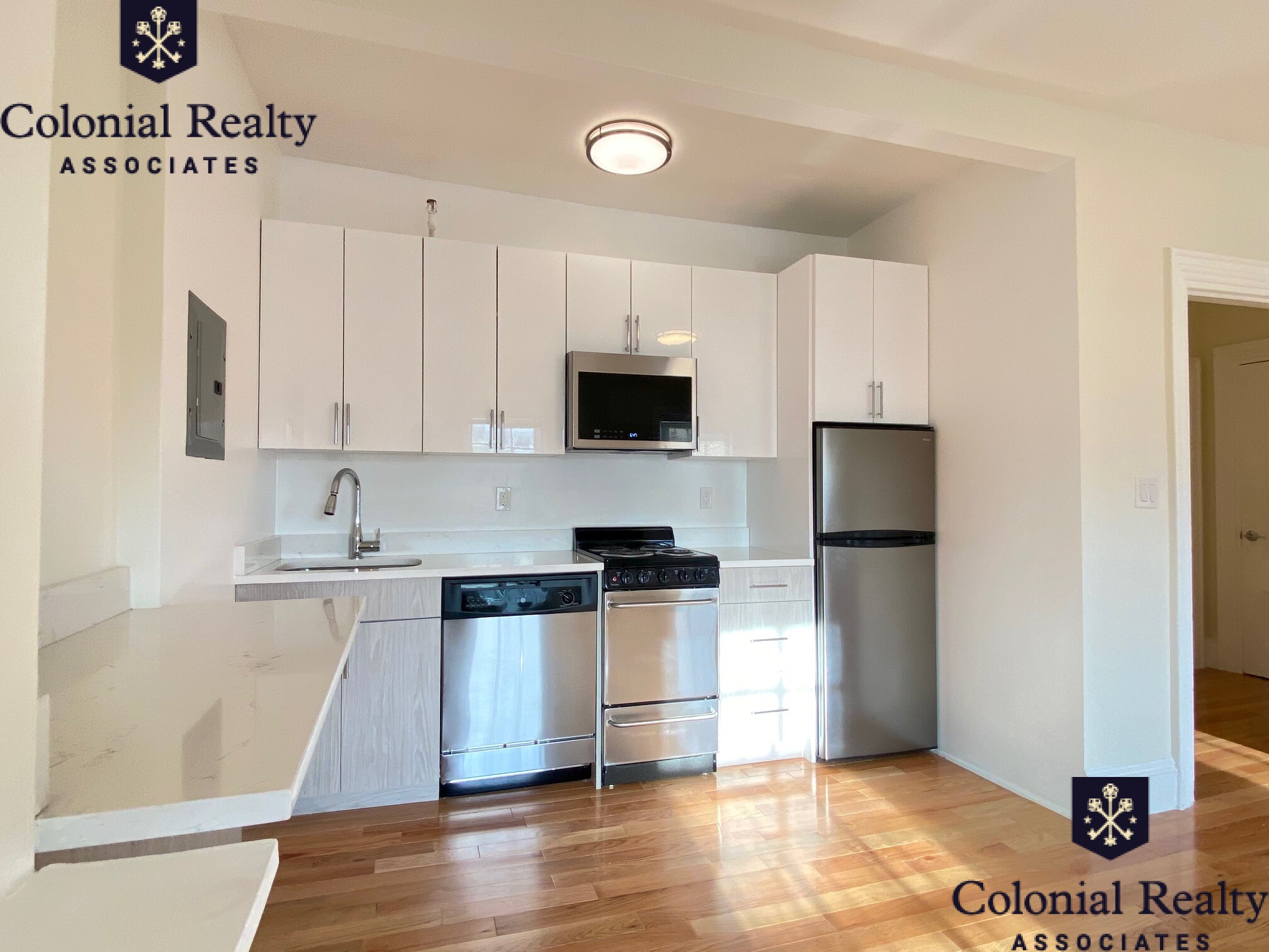 92 Charles St, Beacon Hill