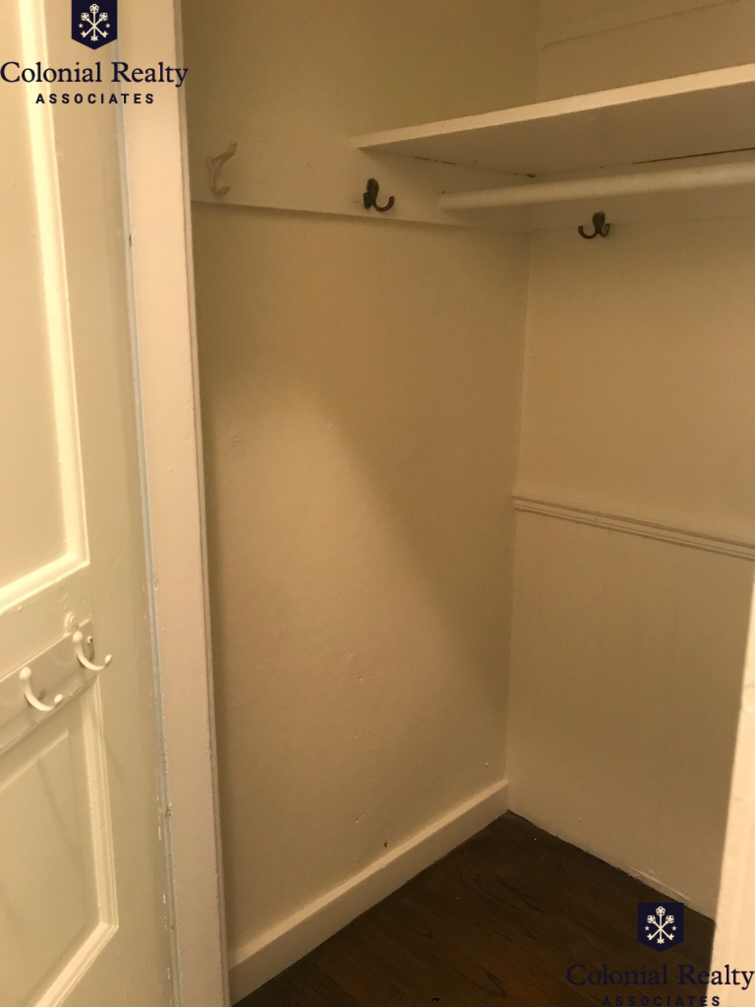 6 Walnut Ter, Newtonville