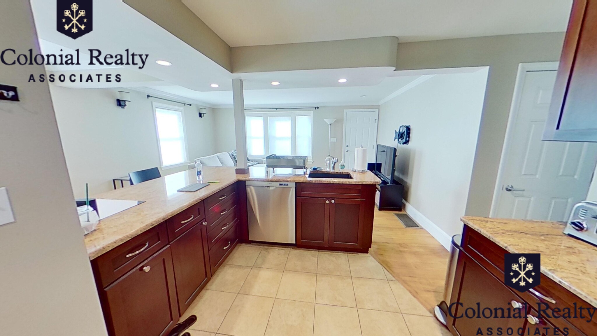 40 Glenellen Rd, West Roxbury