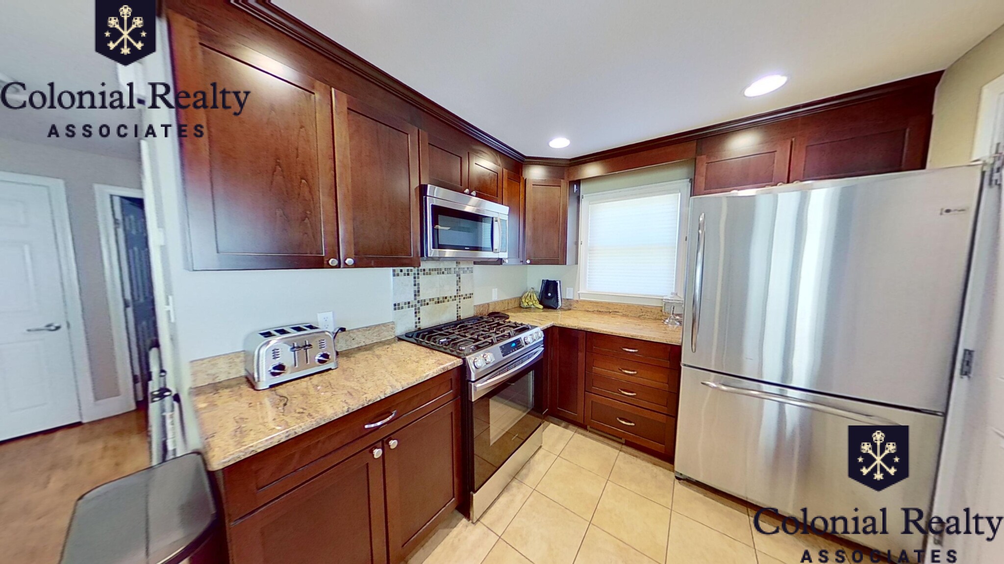 40 Glenellen Rd, West Roxbury