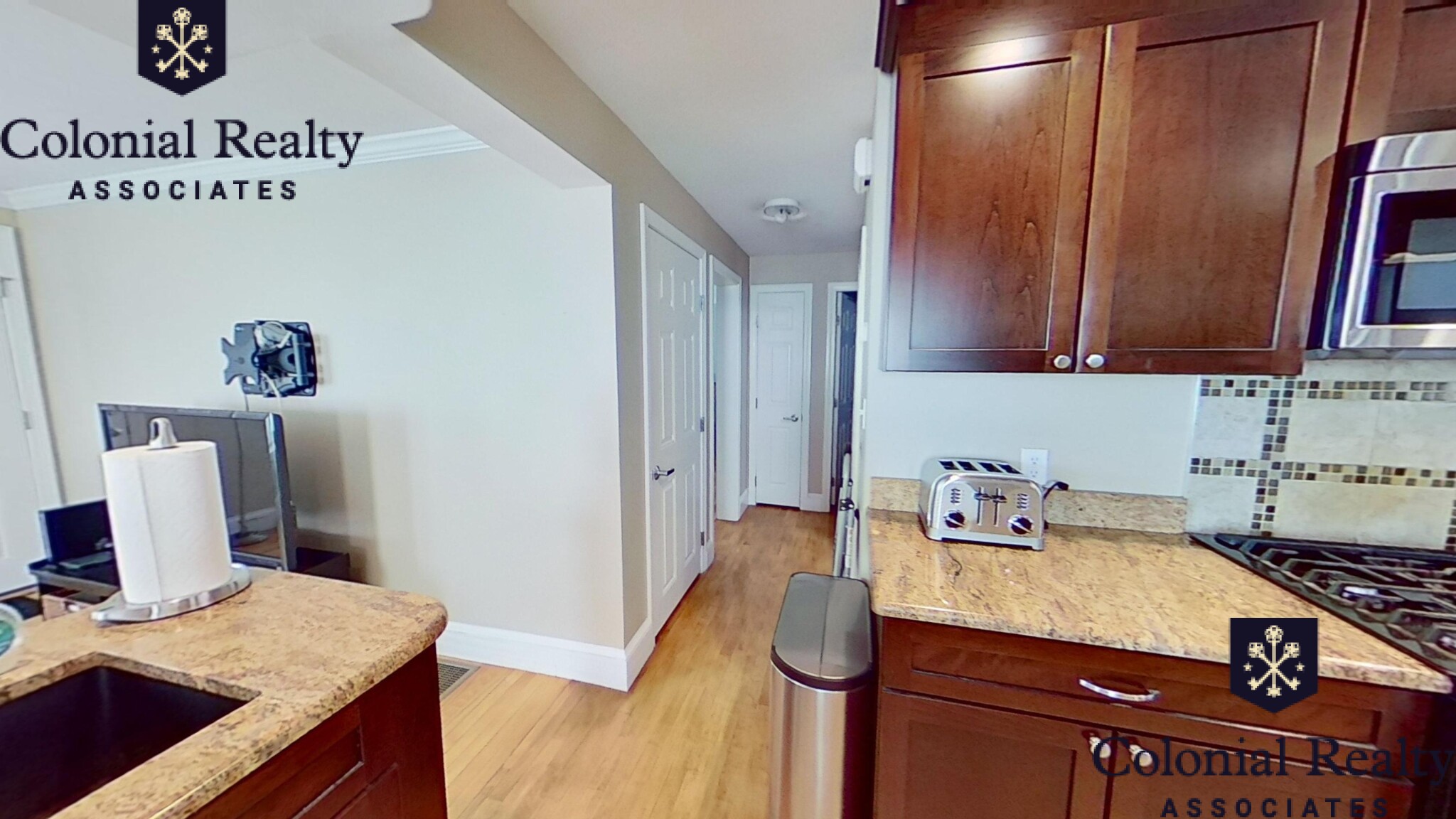 40 Glenellen Rd, West Roxbury