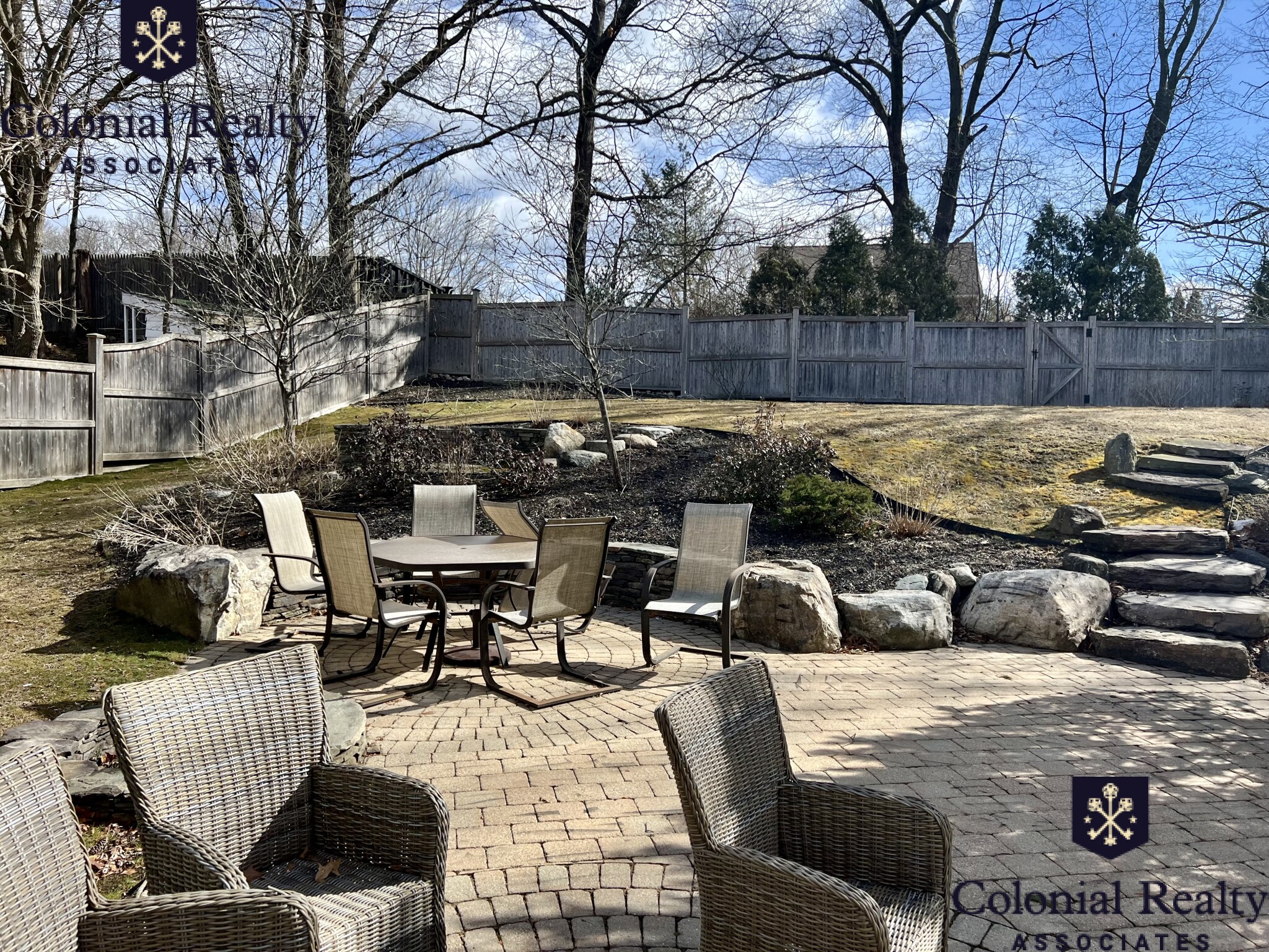 40 Glenellen Rd, West Roxbury