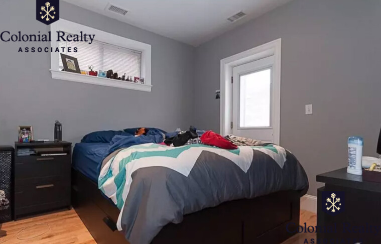 1203 Beacon St, Brookline
