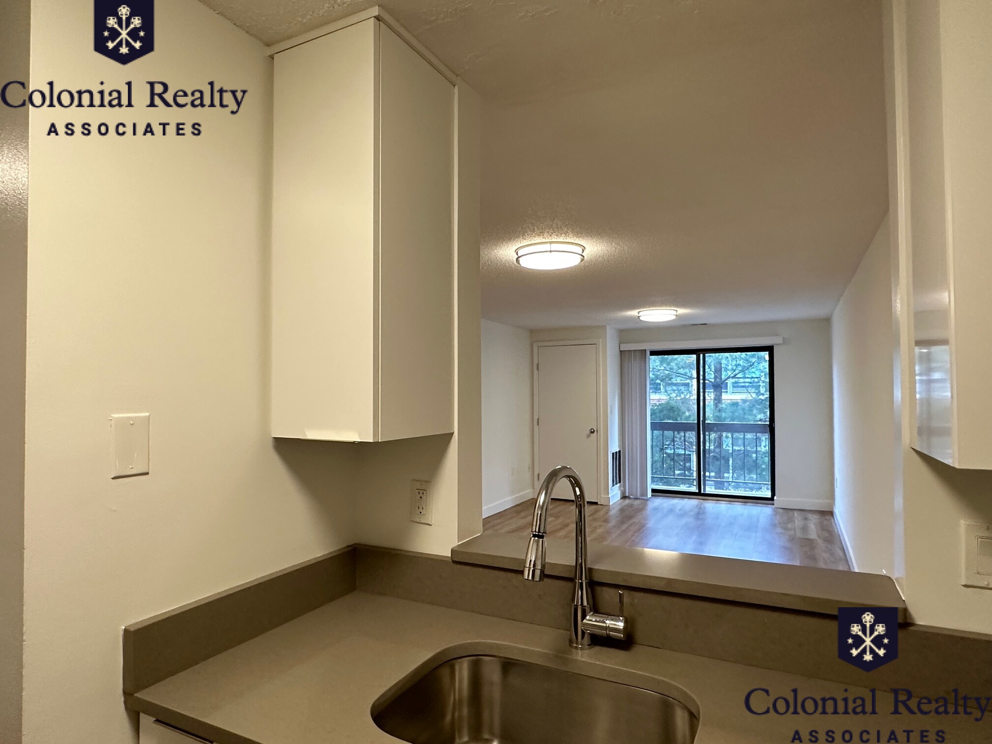 25 Webster Ave, Ward Two