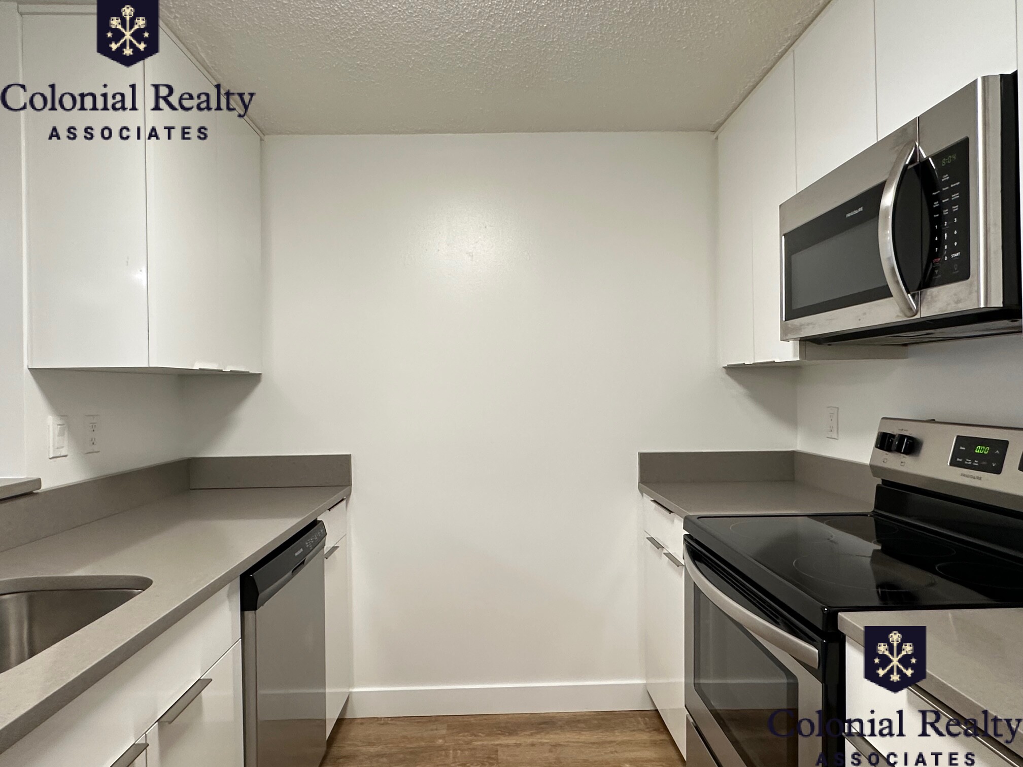 25 Webster Ave, Ward Two