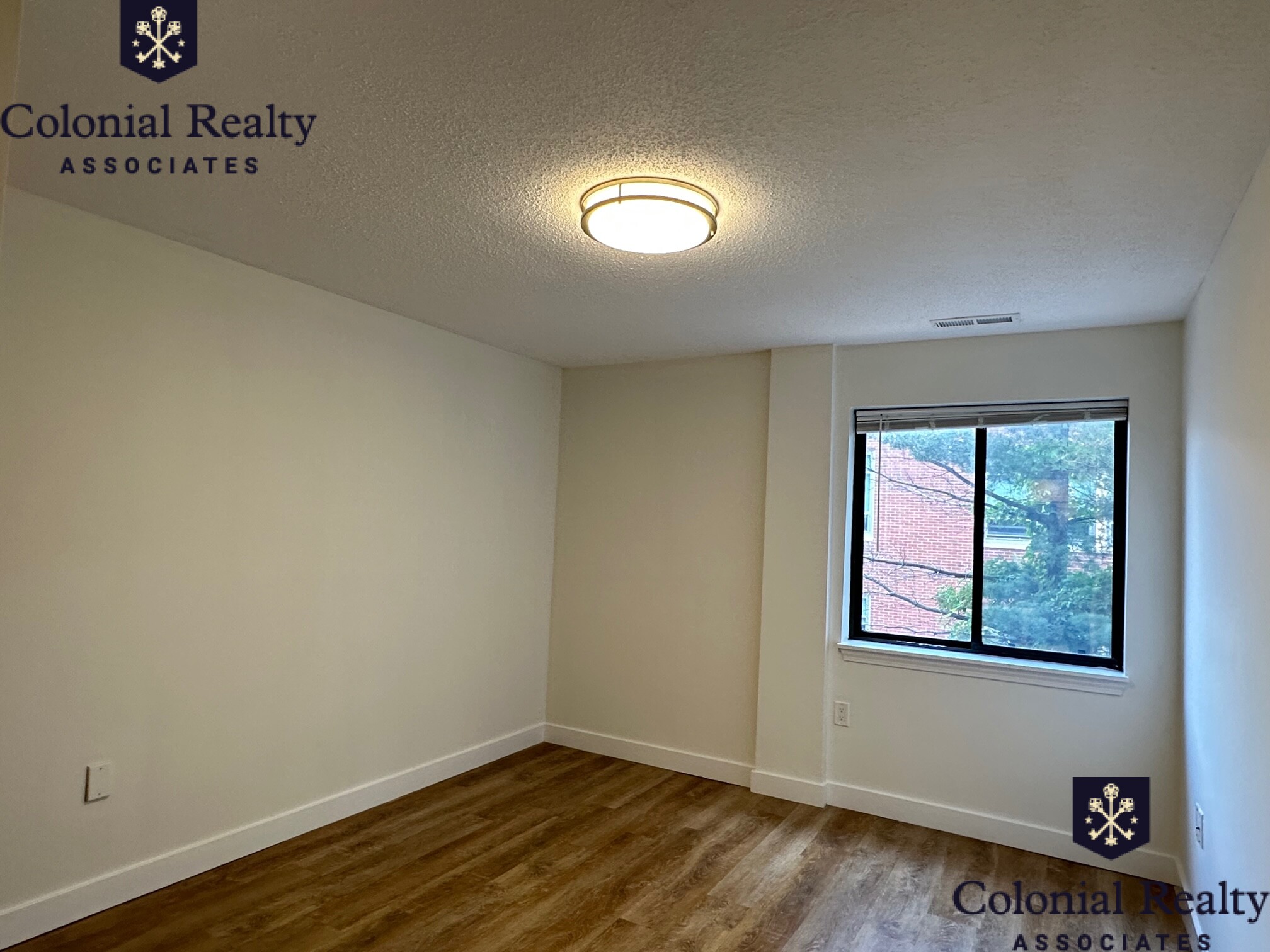 25 Webster Ave, Ward Two