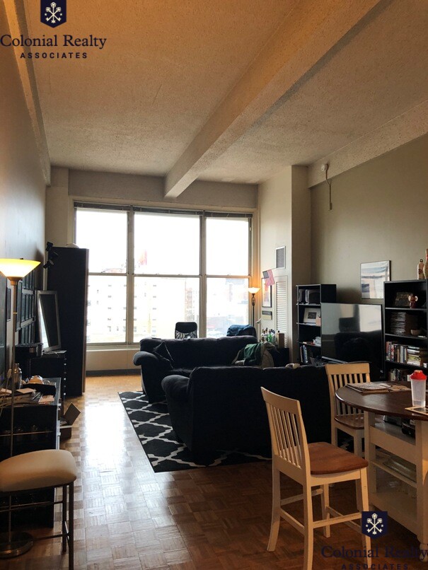 61 Brookline Ave, Fenway