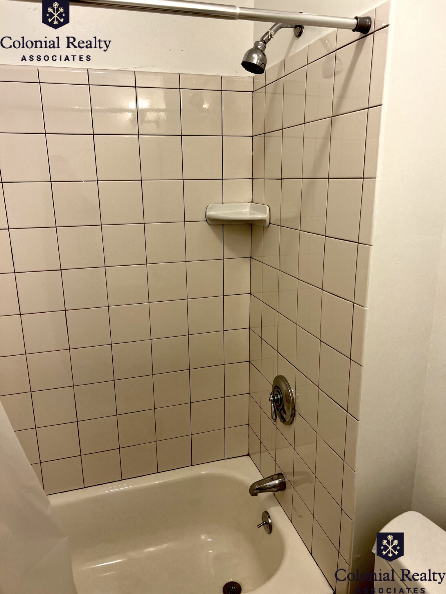 230 Walnut St, Newtonville