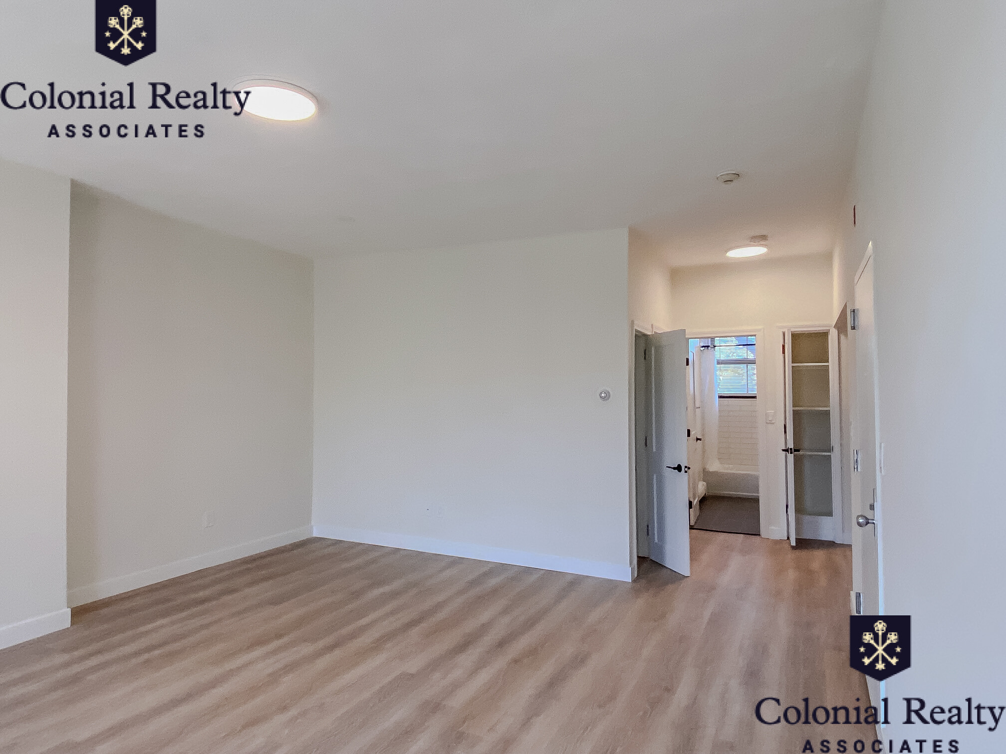 525 Massachusetts Ave, Roxbury