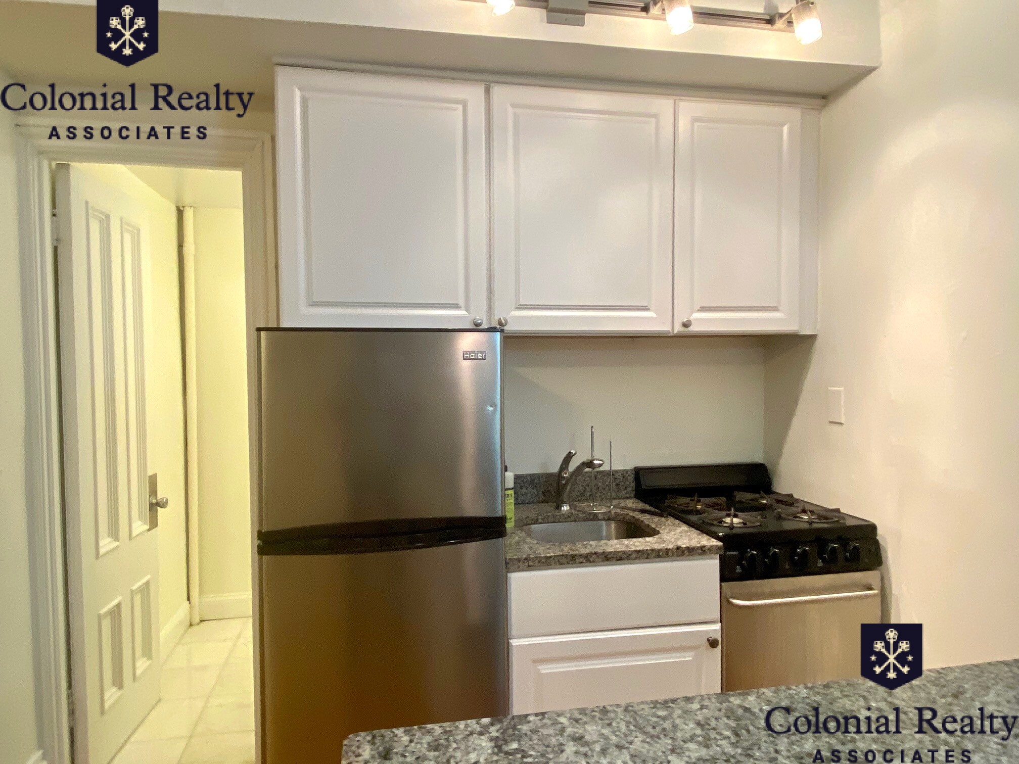 86 Charles St, Beacon Hill