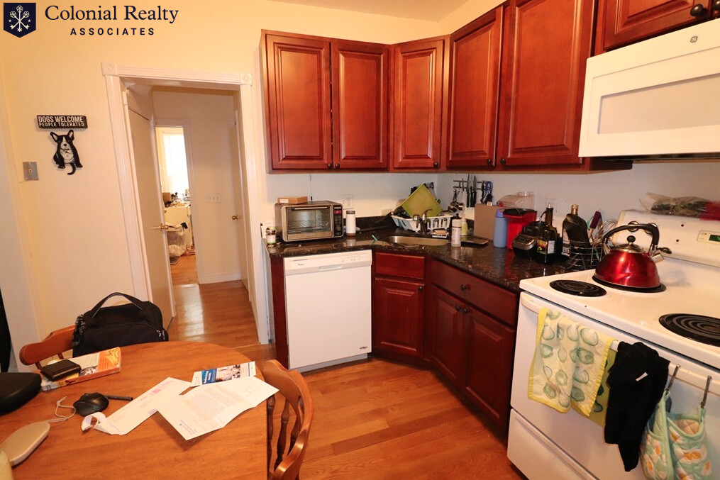 14 Leverett St, Boylston Street