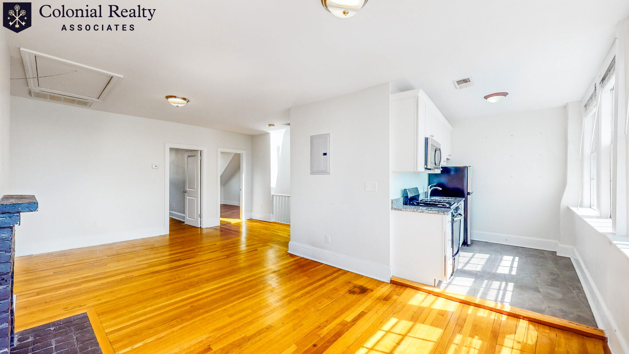 62 West Cedar St, Beacon Hill