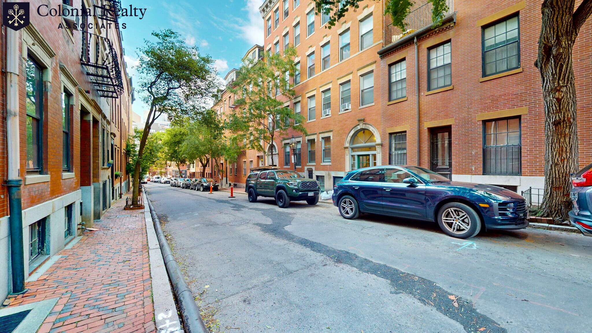 62 West Cedar St, Beacon Hill