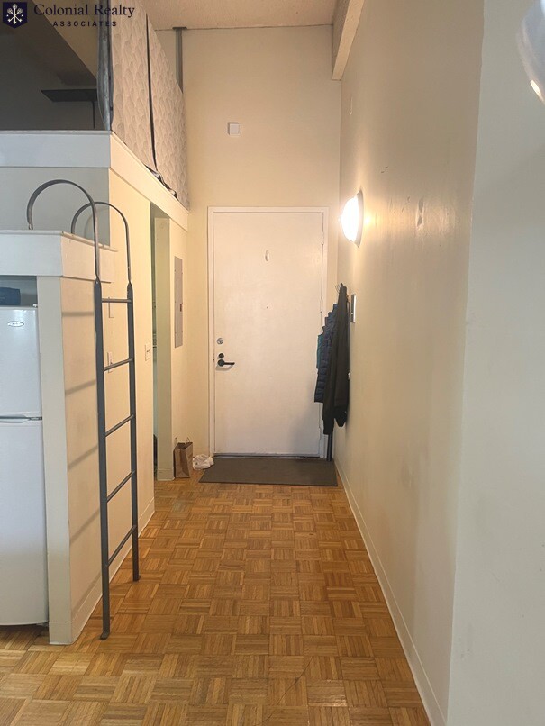 61 Brookline Ave, Fenway