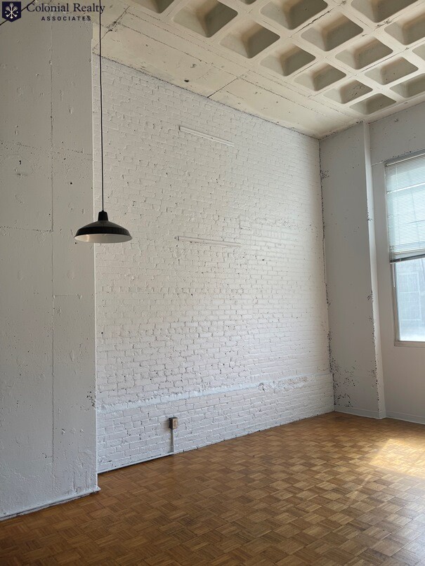 63 Brookline Ave, Fenway