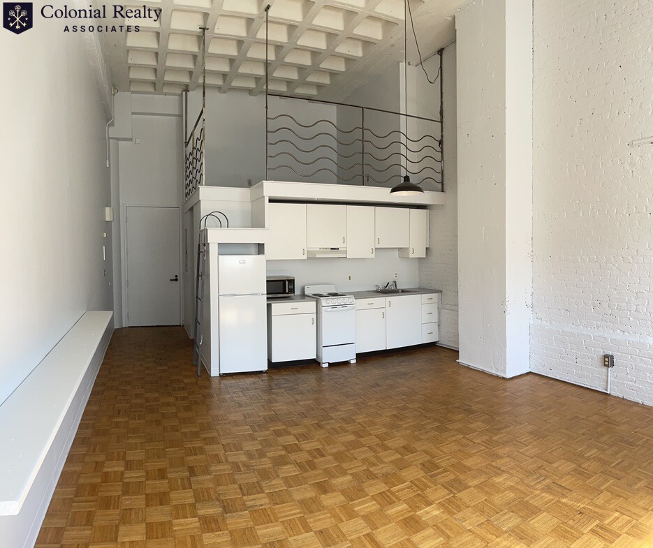 63 Brookline Ave, Fenway