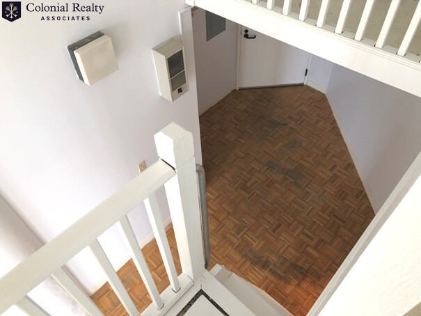 63 Brookline Ave, Kenmore