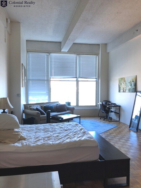 61 Brookline Ave, Fenway